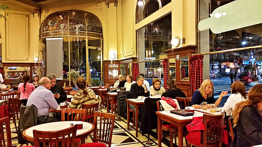 La Violeta Confeteria, Buenos Aires