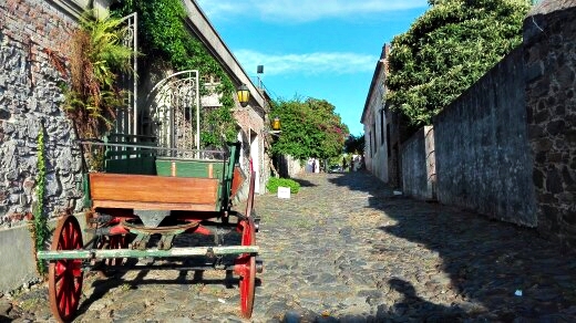 guide to Colonia de Scaramento, Uruguay