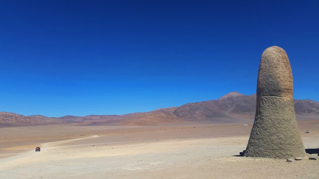 La Mano del Desierto, Chile