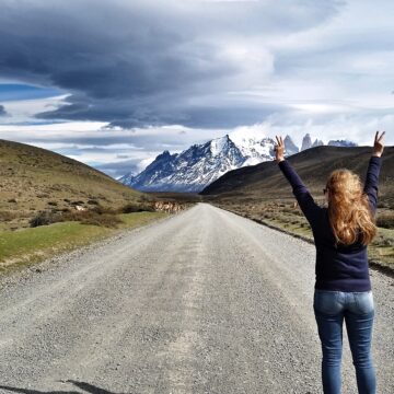 12 tips to pack light for long hikes